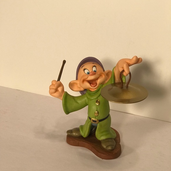 Disney Classics Collection - Picture 2 of 6